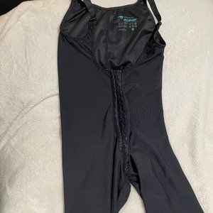 Marena Recovery Girdle with High Back M